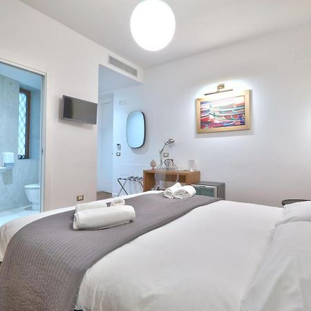 Belmoro - La Dimora Del Capo Bed and Breakfast Palermo Eksteriør billede